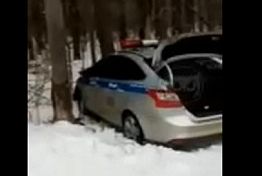 Под Пензой машина ГИБДД вылетела в кювет