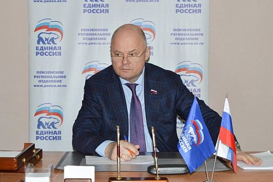 Вадим Супиков помог избирателям в решении проблем с аварийными деревьями