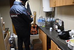 В кафе на пр. Строителей неправильно хранили продукты В кафе на пр. Строителей неправильно хранили продукты