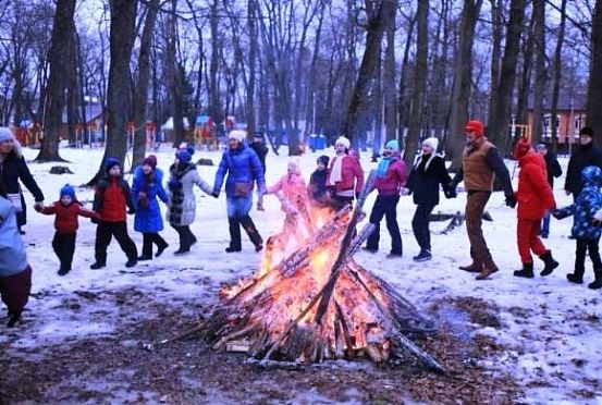 Отдыхающие пензенцы развели костер на Олимпийской аллее