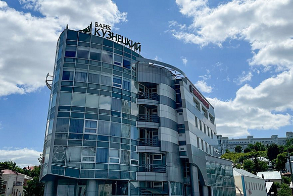 Банк «Кузнецкий» расширил возможности мобильного приложения