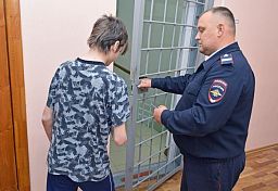 У вас тут хорошо, а мы дома на голом матрасе спим У вас тут хорошо, а мы дома на голом матрасе спим