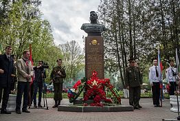 В Пензенской области отметили 120-летие маршала Крылова В Пензенской области отметили 120-летие маршала Крылова