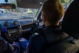 В Пензе 24-летний парень откусил подруге матери палец