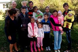Как живет самое многочисленное семейство, прибывшее в Пензенскую область из Украины?