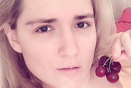 Солнце поразила подписчиков новым образом