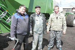 В Вадинском районе приступили к севу подсолнечника и кукурузы В Вадинском районе приступили к севу подсолнечника и кукурузы