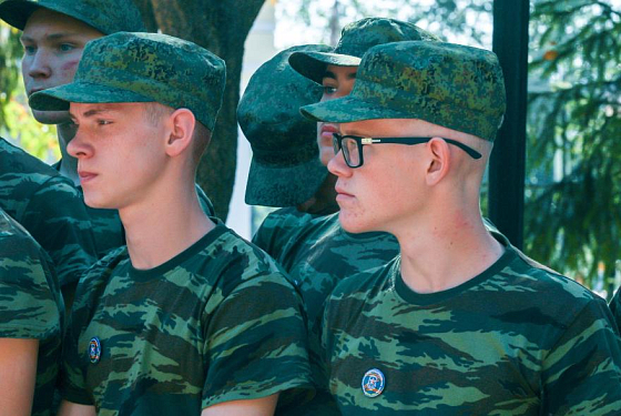 В Пензе гвардейцы проходят образовательную программу сборов — видео