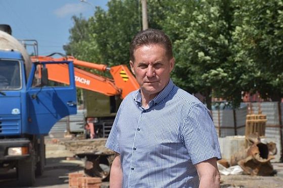 Кувайцев поручил узнать время обеда рабочих