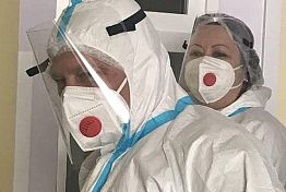 Пензенский министр 31 декабря навестил пациентов красной зоны Пензенский министр 31 декабря навестил пациентов красной зоны