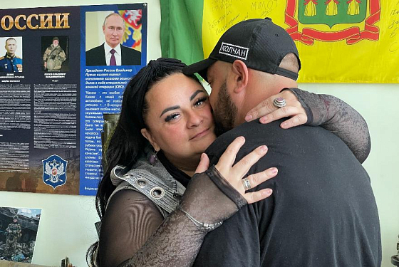 Невеста в камуфляже: модель из Пензы вышла замуж «за ленточкой»