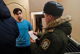 В Пензе получивших российское гражданство иностранцев отправили в военкомат В Пензе получивших российское гражданство иностранцев отправили в военкомат