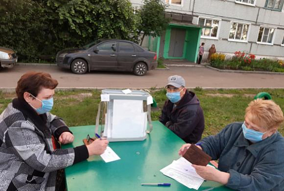 В районах Пензенской области продолжается голосование по поправкам