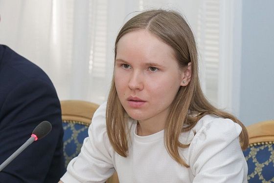 «Самая дерзкая лыжница» Алина Пеклецова приехала сдавать зачеты в ПГУ