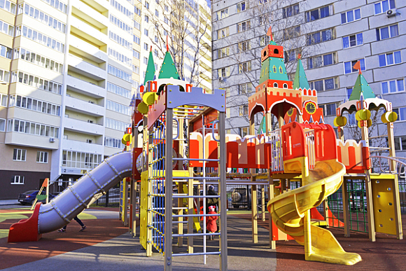 Мэр Пензы научит пензенцев бережно относиться к детским площадкам