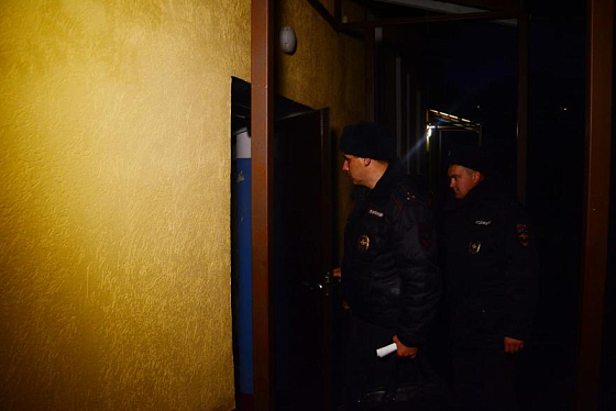 В Бессоновском районе парень напал на свою даму с топором