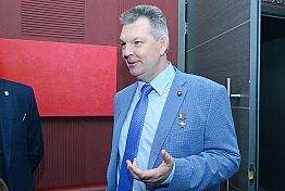 Александр Самокутяев: К звездам полетим обязательно! Александр Самокутяев: К звездам полетим обязательно!