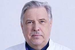 Главврач КИМа: Пусть антипрививочники пообщаются с теми, кто был в реанимации Главврач КИМа: Пусть антипрививочники пообщаются с теми, кто был в реанимации