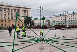 В Пензе 13 ноября 2023 начали устанавливать главную елку В Пензе 13 ноября 2023 начали устанавливать главную елку