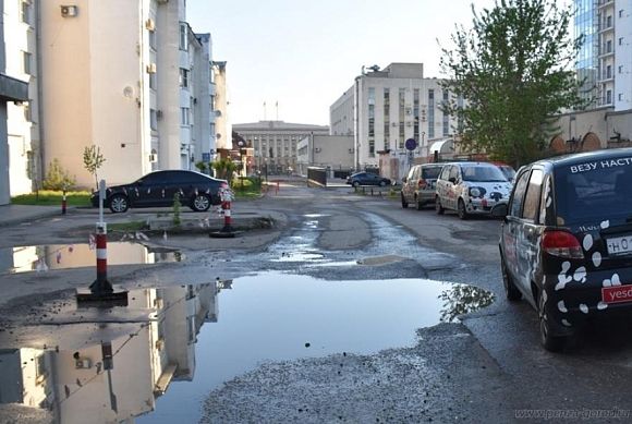 Басенко поручил проверить законность организации парковок в центре Пензы