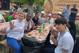 В Пензе на «Саммите плова» приготовили 150 кг национального блюда В Пензе на «Саммите плова» приготовили 150 кг национального блюда