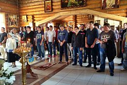 Перед стартом чемпионата ВХЛ над хоккеистами пензенского «Дизеля» совершили Таинство Елеопомазания Перед стартом чемпионата ВХЛ над хоккеистами пензенского «Дизеля» совершили Таинство Елеопомазания