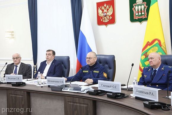 Пензенский губернатор поручил активизировать дорожные работы и благоустройство