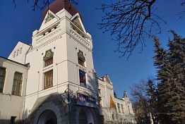 Завершилась реставрация трех полотен из Пензенской картинной галереи Завершилась реставрация трех полотен из Пензенской картинной галереи