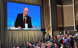 Путин признался, что любит перечитывать перед сном Лермонтова Путин признался, что любит перечитывать перед сном Лермонтова