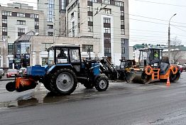 В Пензе на Суворова восстанавливают дорожное покрытие