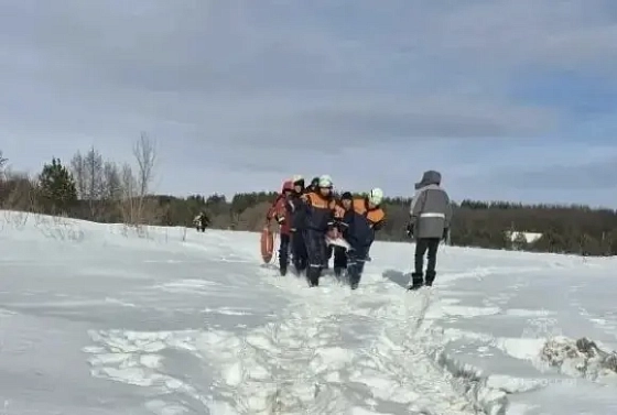 В Засечном из полыньи спасли 78-летнего рыбака