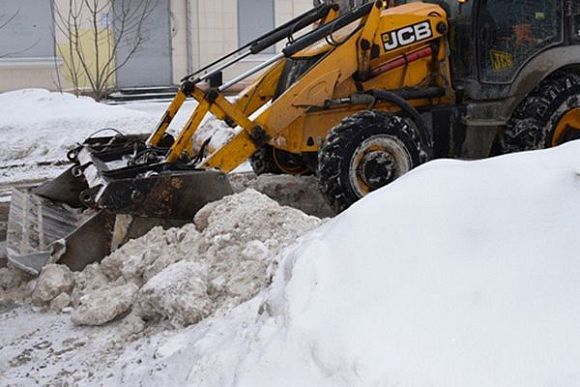 В Москве двое пензенцев угнали снегоуборщик за 6 млн рублей