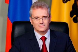 Белозерцев поздравил работников нефтяной и газовой промышленности