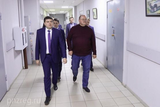 Олег Мельниченко посетил научно-производственное предприятие «Рубин»