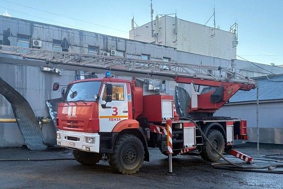 В МЧС назвали причину пожара на улице Калинина