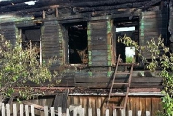 В Пензенском районе сгорел деревянный дом