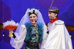 Актеры пензенского драмтеатра Анна Арзямова и Юрий Землянский поженились Актеры пензенского драмтеатра Анна Арзямова и Юрий Землянский поженились