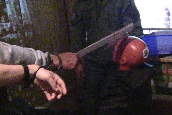 В Белинском районе сельчанин зарубил тещу и напал с топором на родственников