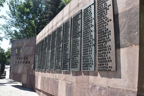 В Пензе восстановили стелу «Слава Героям»