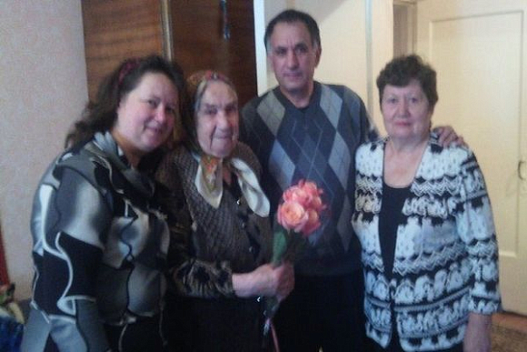 В Пензе ветеран труда Екатерина Калинина отметила 90-летие