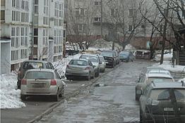 В Пензе депутаты решили, как бороться с проблемой парковок В Пензе депутаты решили, как бороться с проблемой парковок