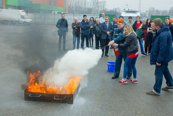 Арендаторов пензенских ТЦ учат эвакуации и тушению пожаров 
