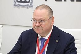 Олег Мельниченко на ПМЭФ сообщил о планах построить овощехранилище в Колышлейке Олег Мельниченко на ПМЭФ сообщил о планах построить овощехранилище в Колышлейке