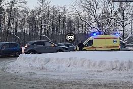 В Пензе на Ахунском переезде в ДТП пострадала пассажирка Audi A4 В Пензе на Ахунском переезде в ДТП пострадала пассажирка Audi A4