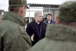 Губернатор Ульяновской области приехал в центр временной дислокации мобилизованных в Пензе Губернатор Ульяновской области приехал в центр временной дислокации мобилизованных в Пензе