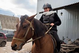 Конная прогулка в Пензе: каково впервые оказаться в седле