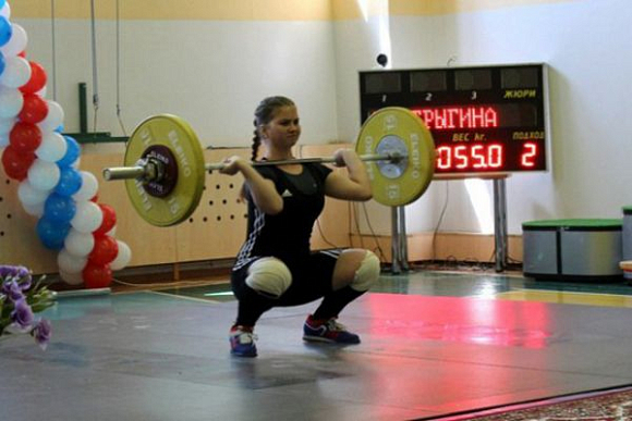 Пензенская тяжелоатлетка победила на мемориальных соревнованиях в Димитровграде