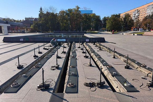 В Пензе фонтан на Московской начали готовить к зиме