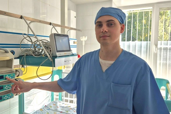 Семь молодых врачей трудоустроились в  детскую больницу имени Филатова