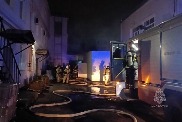 В Пензе склад на Гагарина тушили 39 пожарных